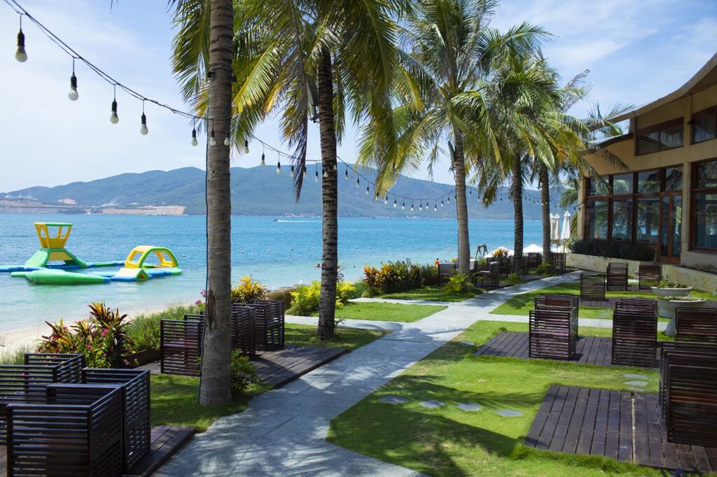 Khuyến mại Merperle Hòn Tằm Resort