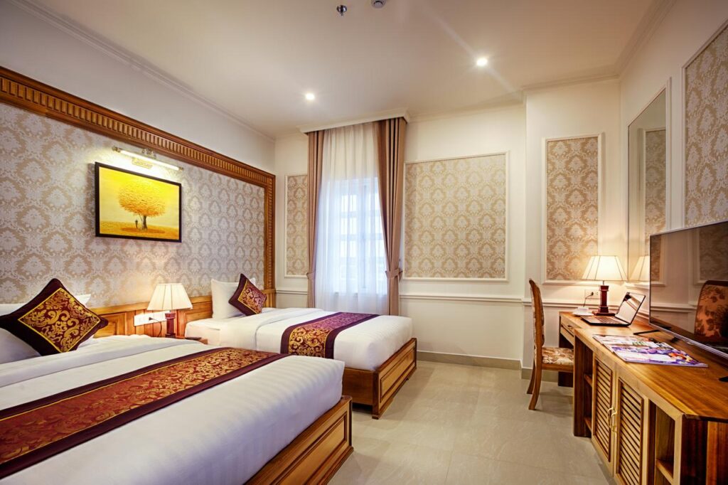 gia-RIVERSIDE-HOTEL--quang-binh