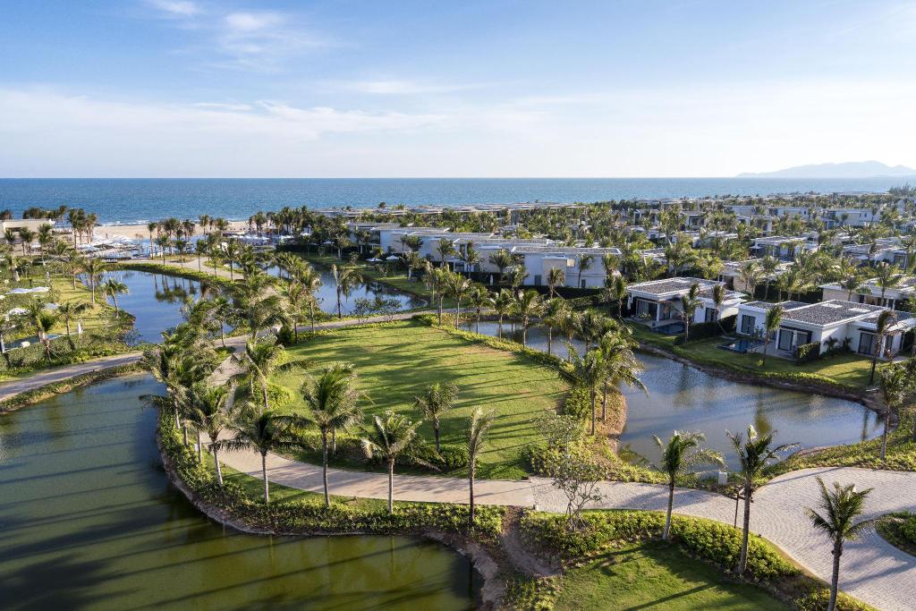 meliá-ho-tram-beach-resort