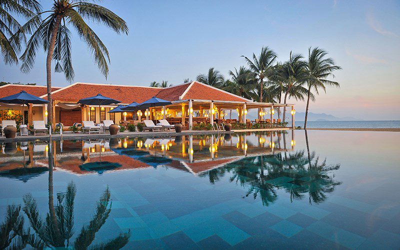 4-resort-sang-trọng-Nha-Trang-m