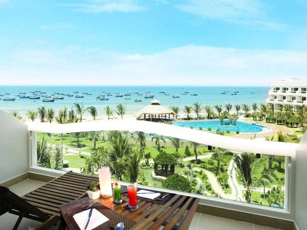 review-the-sailing-bay-beach-resort-mui-ne-3