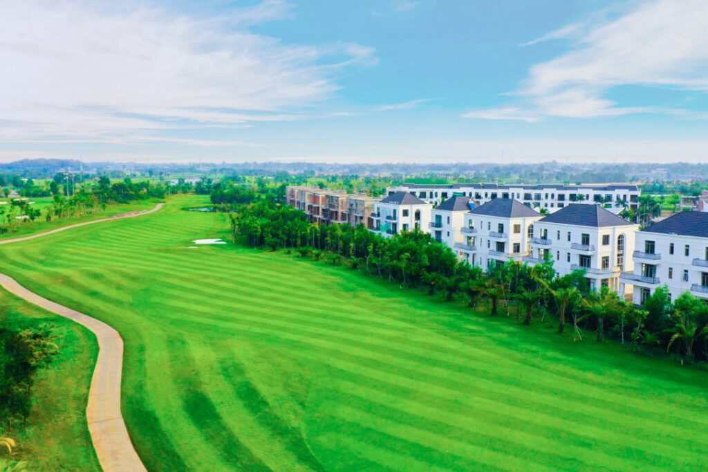 gia-ban-du-an-west-lakes-golf-villas-resort