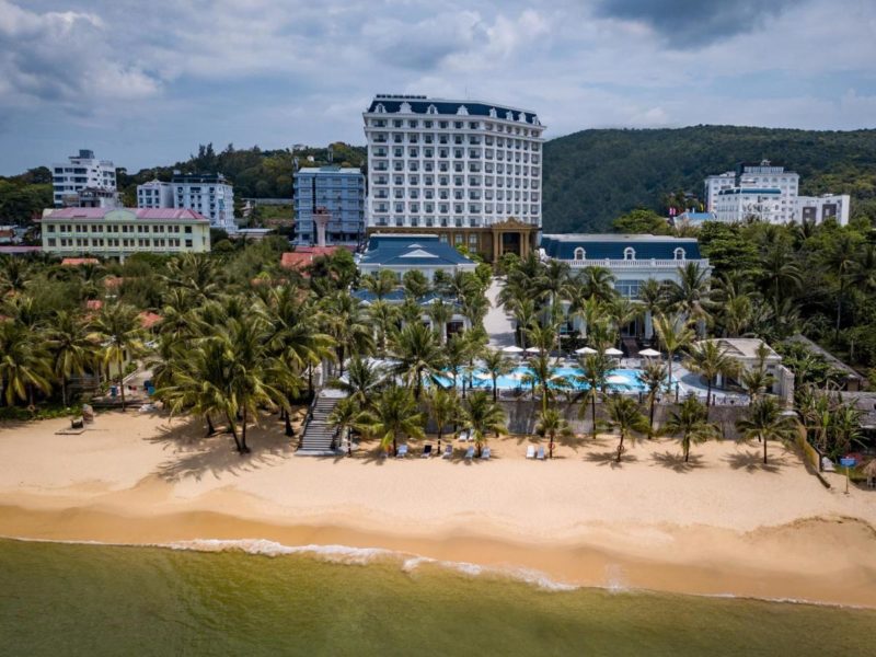 top-khach-san-resort-o-duong-dong-phu-quoc-4-5-6-sao-dep-nhat-2