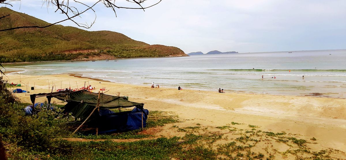 Bãi Dài Nha Trang - Có một thiên đường bình dị nơi hạ giới với biển xanh cát trắng quanh năm sóng xô bờ 2