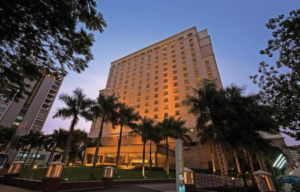 Review-Khach-san-Lotte-Hotel-Saigon